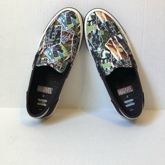 Toms x Marvel Baja Slip-Ons ‘Avengers Print’ - Picture 4 of 14